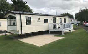 3 Bedroom Deluxe Caravan